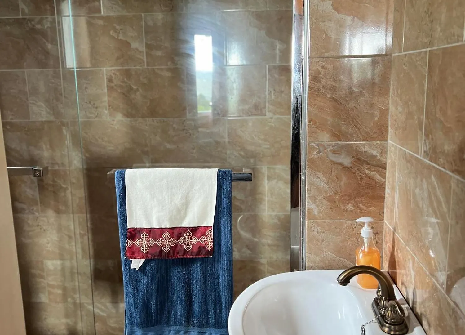 O- T On The Rise Bed & Breakfast Tweedside Jamaica